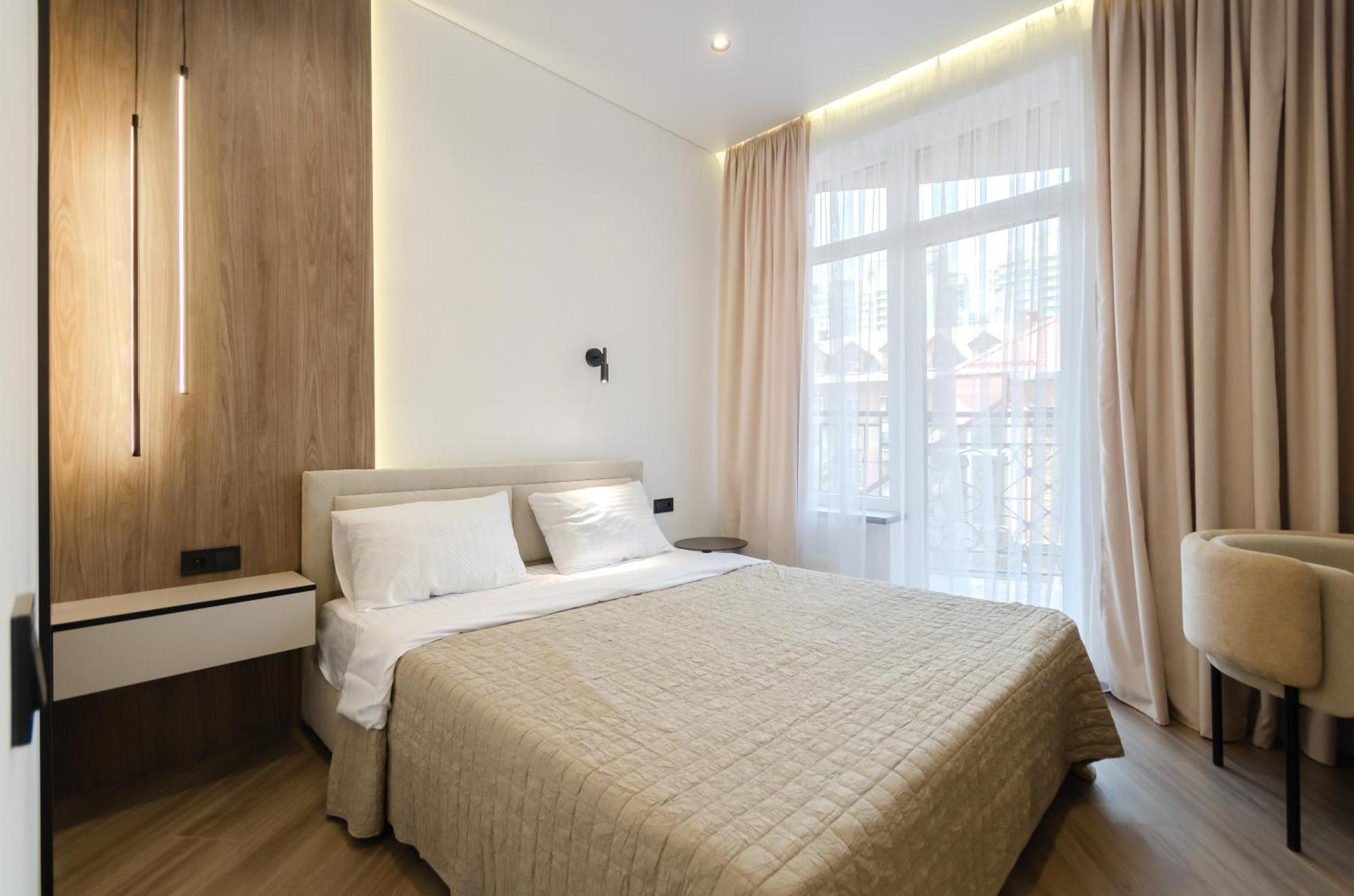 Petrovdom 2-76 Luxury Living In Rc Pechersk Plaza 基輔 外观 照片