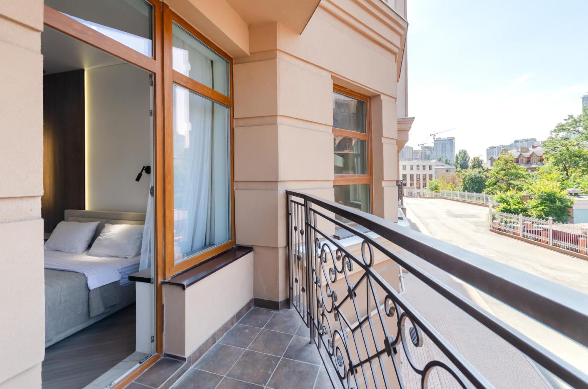 Petrovdom 2-76 Luxury Living In Rc Pechersk Plaza 基輔 外观 照片